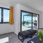 Beautiful Home In Opric With Wifi Case de vacanță *
