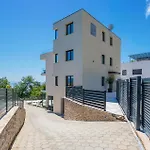Beautiful Home In Opric With Wifi Case de vacanță Opric