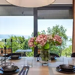 Beautiful Home In Opric With Wifi