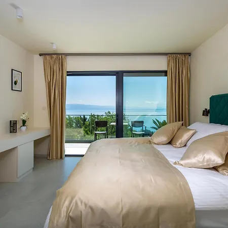 Beautiful Home In Opric With Wifi
