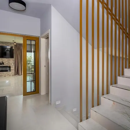 Beautiful Home In Opric With Wifi Feriehus *