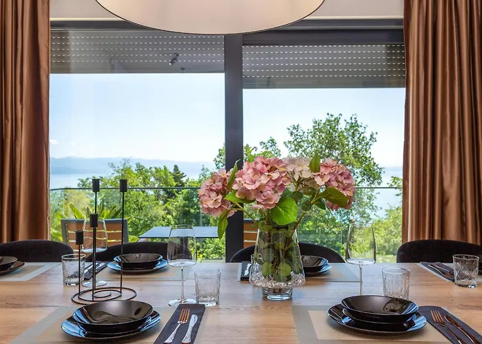 Lovely Home In Opric With Wifi