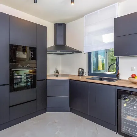 Σπίτι διακοπών Lovely Home In Opric With Wifi *