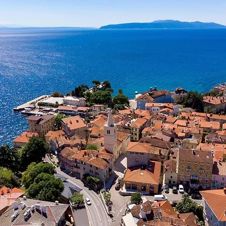 Lovely Home In Opric With Wifi * Opric