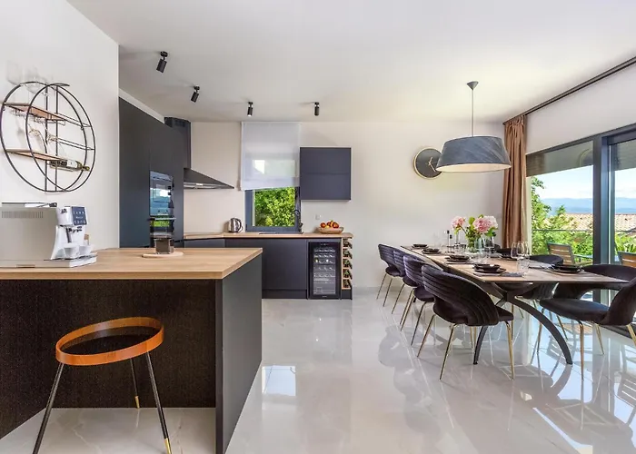 Lovely Home In Opric With Wifi * Opric