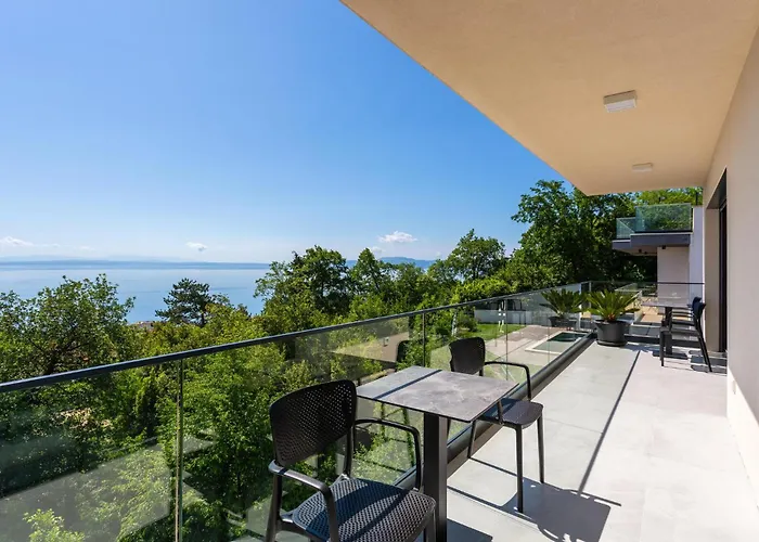 別荘 Lovely Home In Opric With Wifi *