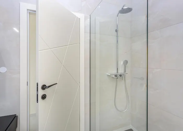 Lovely Home In Opric With Wifi Vikendica Opric